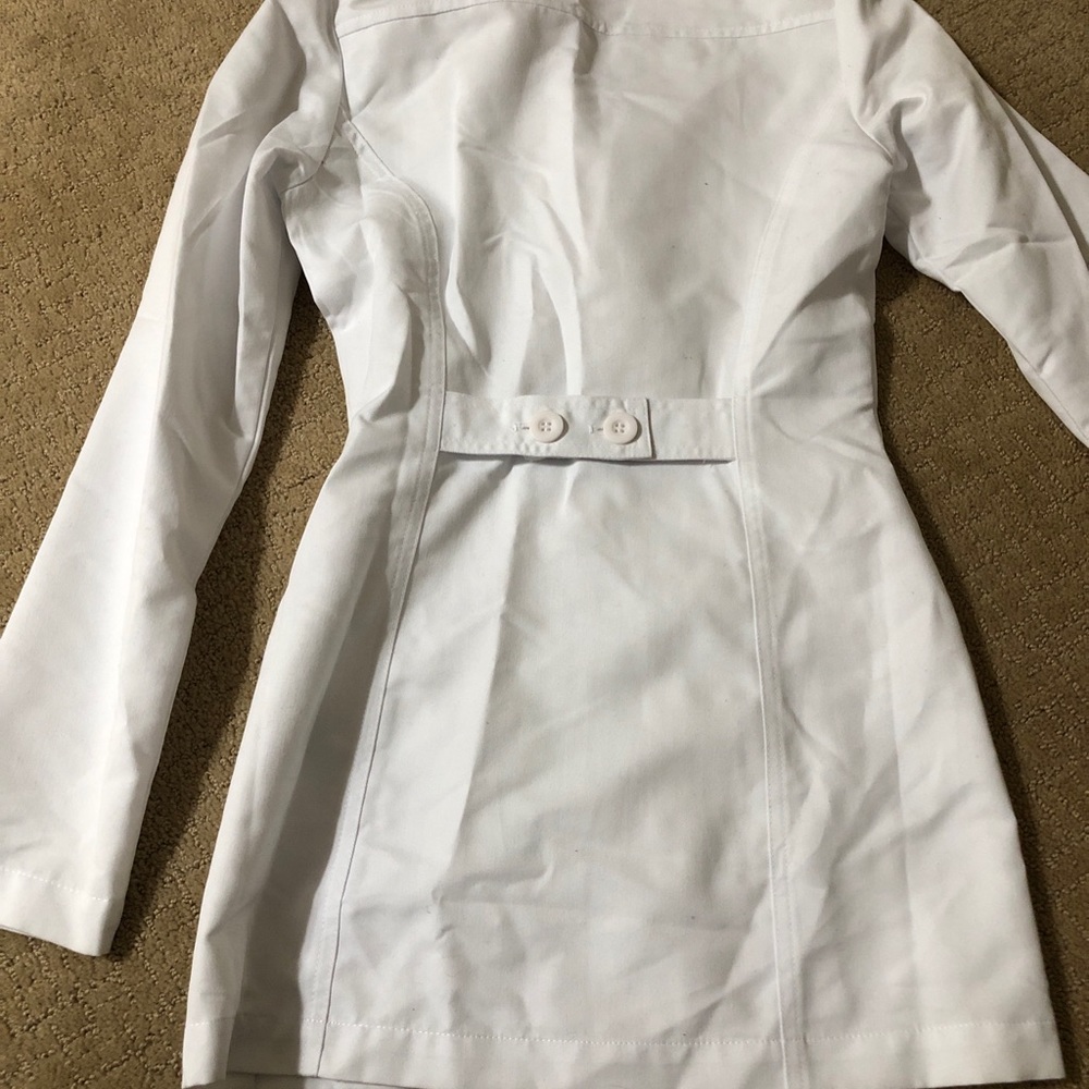 Women’s Grey’s Anatomy Lab Coat - Picture 4 of 8
